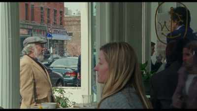 -Because they wouldn't seat you?
-The guy was very obnoxious. - The Meyerowitz Stories