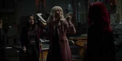 BECAUSE YOU ARE OBSESSED
WITH SAVING PEOPLE - Batwoman
