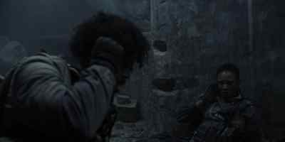 BECKETT: [ON RADIO]
Overwatch entering compound. - Sniper: The Last Stand