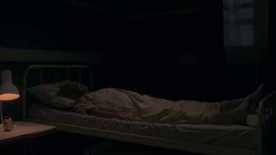 -[bed creaking]
-[cracking] - Haunted