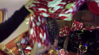 Bedankt, kerstman. Hier is jouw cadeautje. - Wham!: Last Christmas Unwrapped
