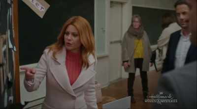 Bedankt voor de hulp, Cindy.
-Geen probleem. - Aurora Teagarden Mysteries: A Game of Cat and Mouse