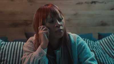 [ Bee ]
-Hey, Mom, - Keyshia Cole: This Is My Story