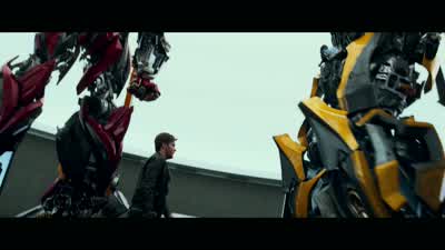 Bee, you gotta calm down right now. - Transformers: Age of Extinction