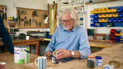 Beef Madras rather than some
slightly dried up old varnish. - James May and the Dull Men