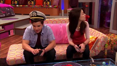 [BEEPING] - iCarly