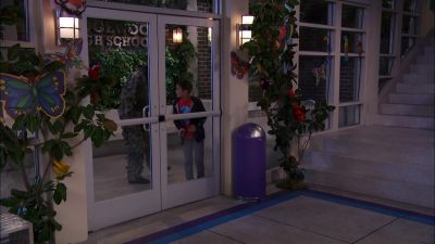 ( beeping ) - Liv and Maddie