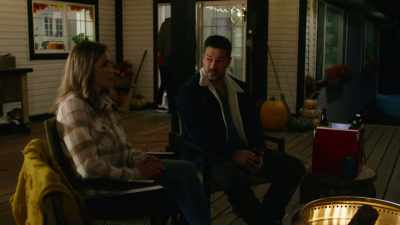 - Beer?
- Yeah. - Fourth Down and Love