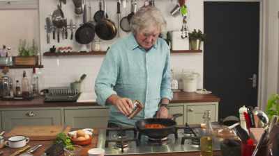 ...before adding
the most abundant - James May: Oh Cook!