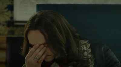 - Before we begin, Sire...
- You will not address the king directly. - Versailles