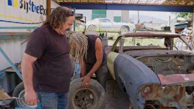 Before they do anything else,
Mike and Avery want to check the brakes - Rust Valley Restorers