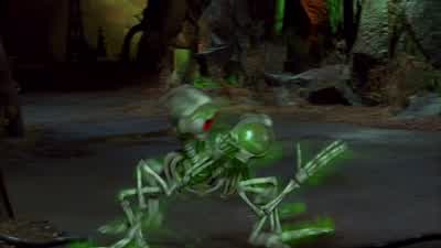 Before exactly that happens. - Scooby Doo 2: Monsters Unleashed