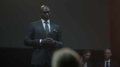 - Before we finish,
I'd like to invite up - Corporate