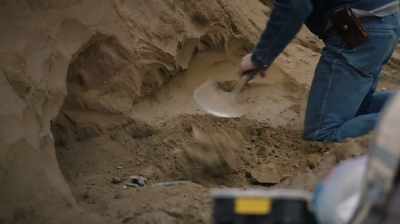 BEFORE FREEZE UP, - Dino Hunters
