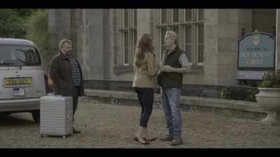Before we get started, - A Castle for Christmas