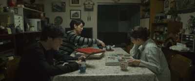 Before going to see Dad,
shall we pray for his recovery? - The Asadas!