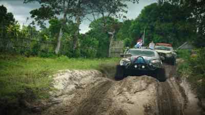 Before Hammond
noticed my handiwork, - The Grand Tour