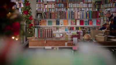 Before I start making
my picks for the book drive, - Unwrapping Christmas: Mia's Prince