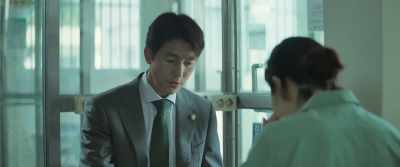 Before we start,
can you promise me something? - Innocent Witness