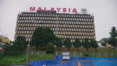 Before then, the
Malaysian government - This Giant Beast That is the Global Economy