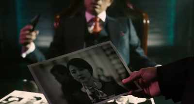 "Begging..." - The Confidence Man JP - The Movie -