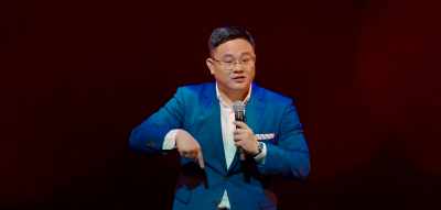 Begitulah aku mengetahuinya,
dalam percakapan telepon itu. - Dr Jason Leong: Ride with Caution