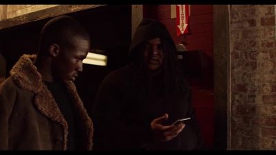 - He's here. - Survival Mode