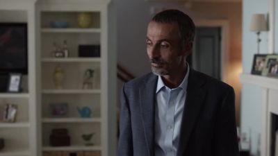 (Behrouz crying) - Homeland