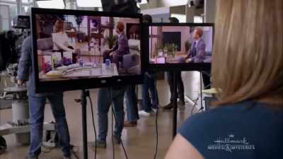 Being a single mother really
changes your priorities. - Morning Show Mysteries: A Murder in Mind