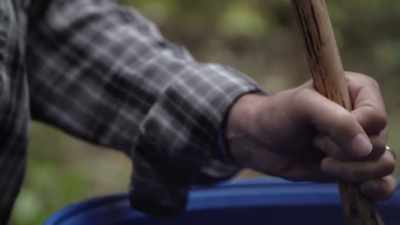  Being a stillhand
 is not a glamorous position - Moonshiners: Master Distiller
