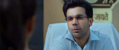 Being in the system,
you cannot refuse bribes, right? - Shaadi Mein Zaroor Aana