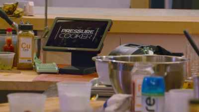 - [bell chimes]
- [computer] Ticket printing. - Pressure Cooker