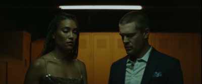 [bell dinging]
[door clanking] - Soul Mates