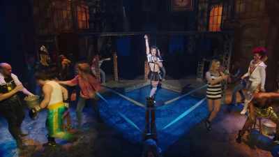 (bell dinging) - Kinky Boots: The Musical