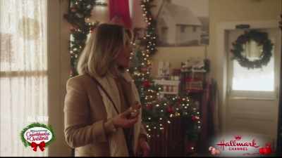 [bell jingles] - Christmas Town