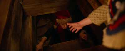 -[bell ringing in rhythm]
-Give me your hand. - A Boy Called Christmas