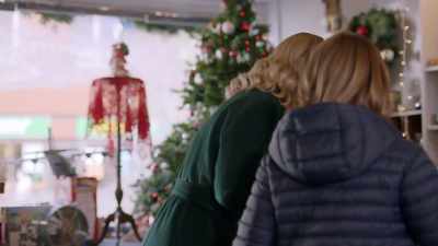 (bell ringing) - Toying with the Holidays