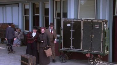BELL RINGS - Murdoch Mysteries
