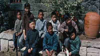 (bell rings) - The Inn of the Sixth Happiness