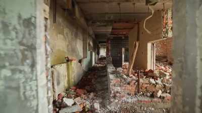 [Bell] This was once
a center of excellence. - Mysteries of the Abandoned