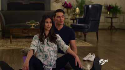 [Bella] Extra security
will be provided - Christmas with a Prince: The Royal Baby