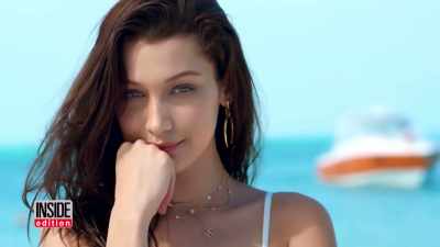 Bella Hadid is now apologizing
to her fans. - Fyre