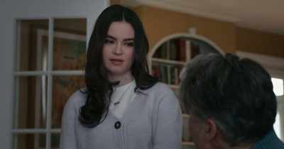 Bella, - The Republic of Sarah