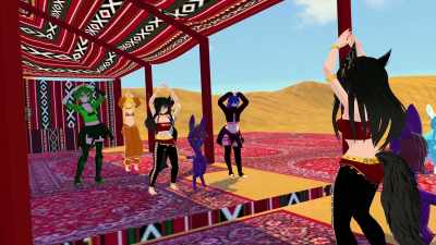 Belly dancing in VR
is pretty easy - We Met in Virtual Reality