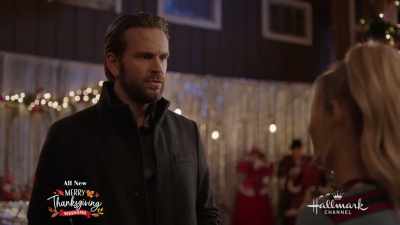 Ben, come on.
I know you're scared, but... - The Christmas Contest