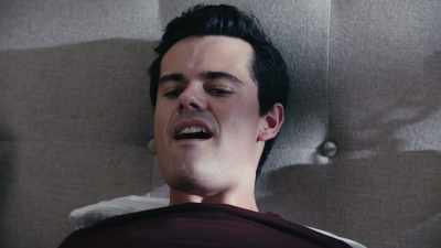 -[Ben grunting]
-[chains clanging] - Your Boyfriend Is Mine