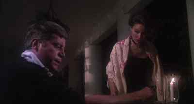 - Ben, I...
- Marian, what is happening to you? - Burnt Offerings