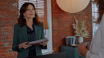 Ben mentioned the two of you
had crossed paths before, - Aurora Teagarden Mysteries: Death at the Diner