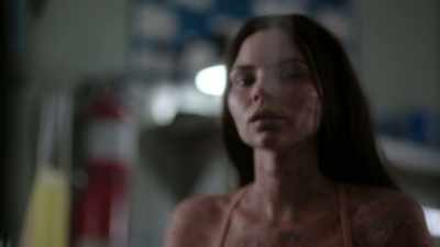 [Ben] Ryn, we want you
to have this. - Siren