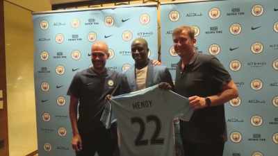 [Benjamin]
I like everything about this club. - All or Nothing: Manchester City